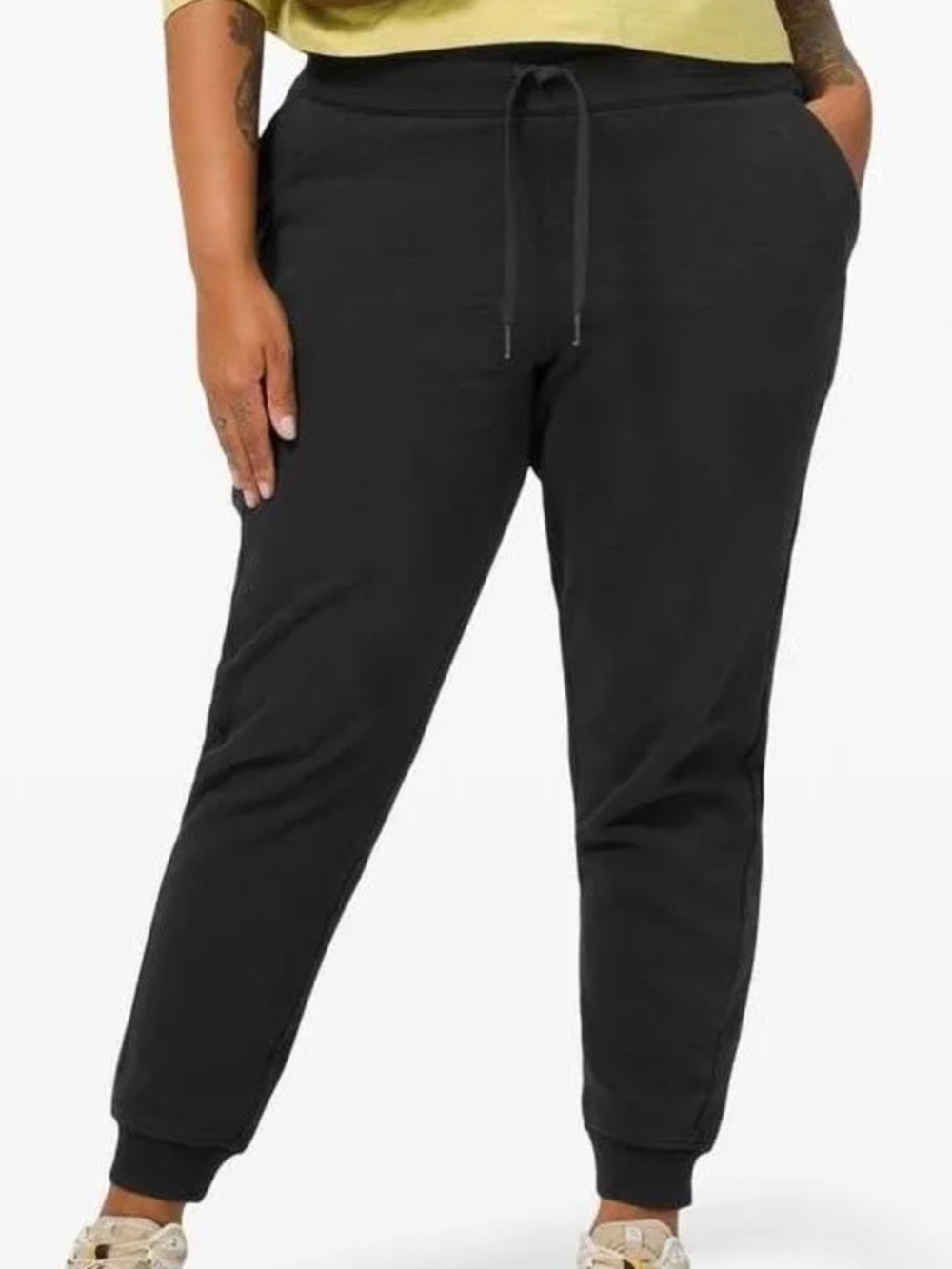 Lululemon Black Scuba Jogger size 18 nwot